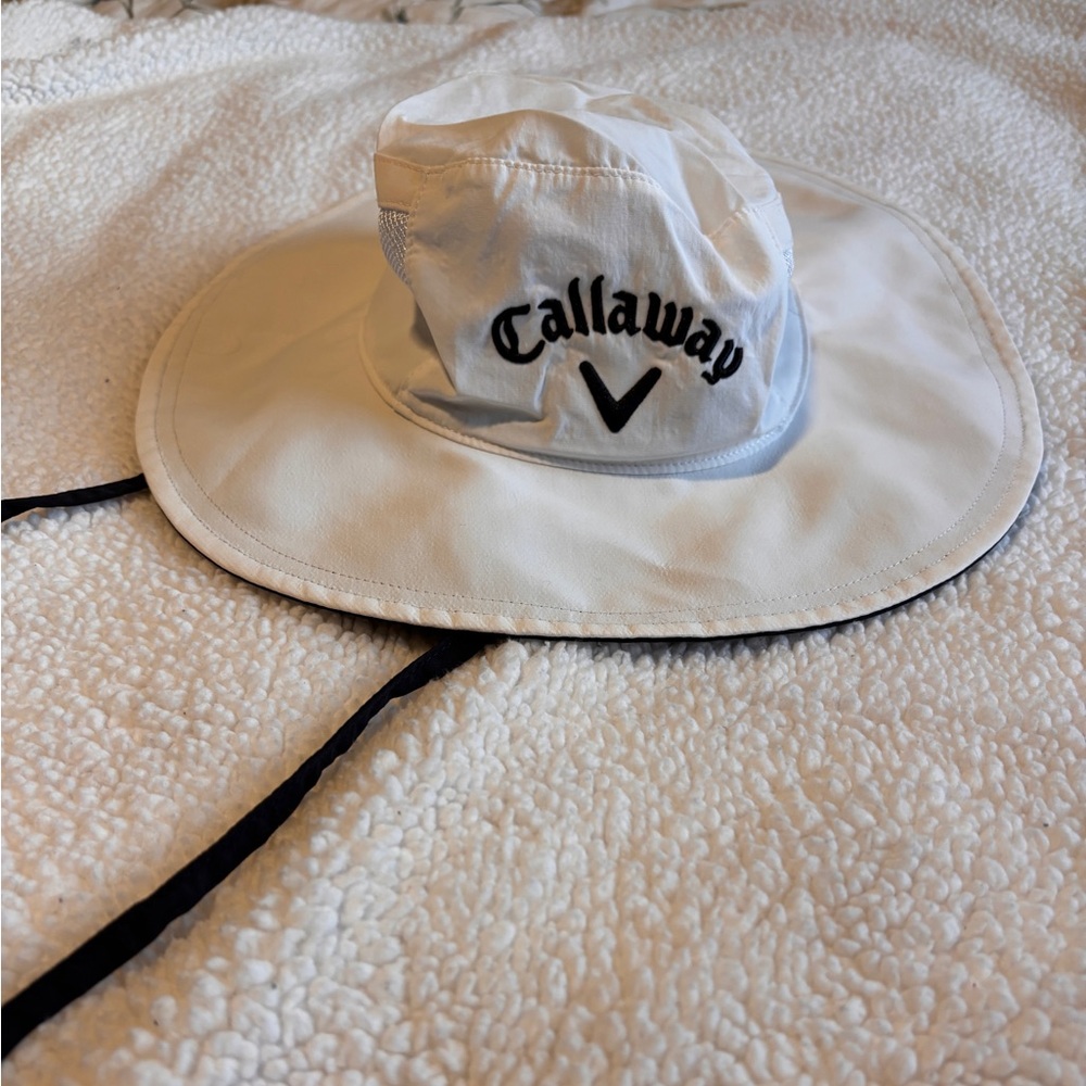 Callaway White Wide-Brim Hat with Black Chin Strap - Picture 2 of 4
